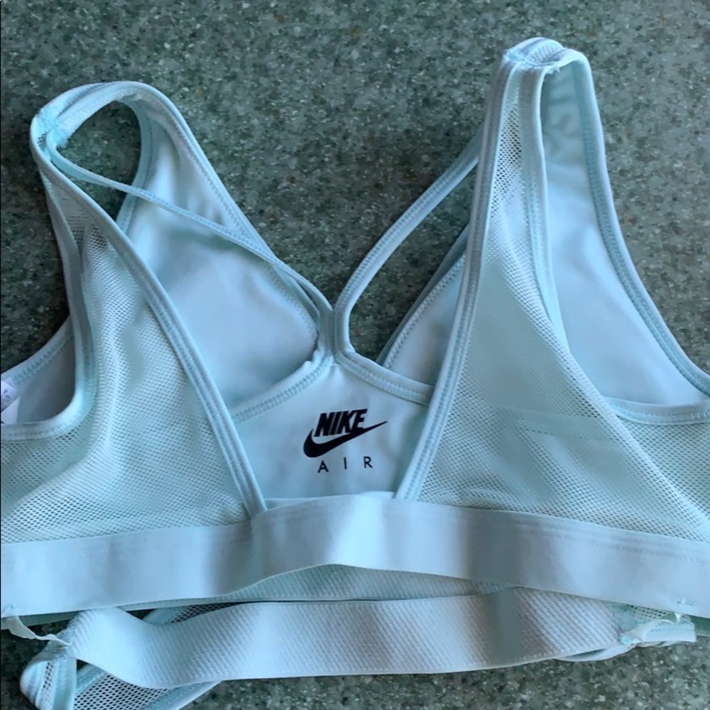 Nike crias cross front sports bra!